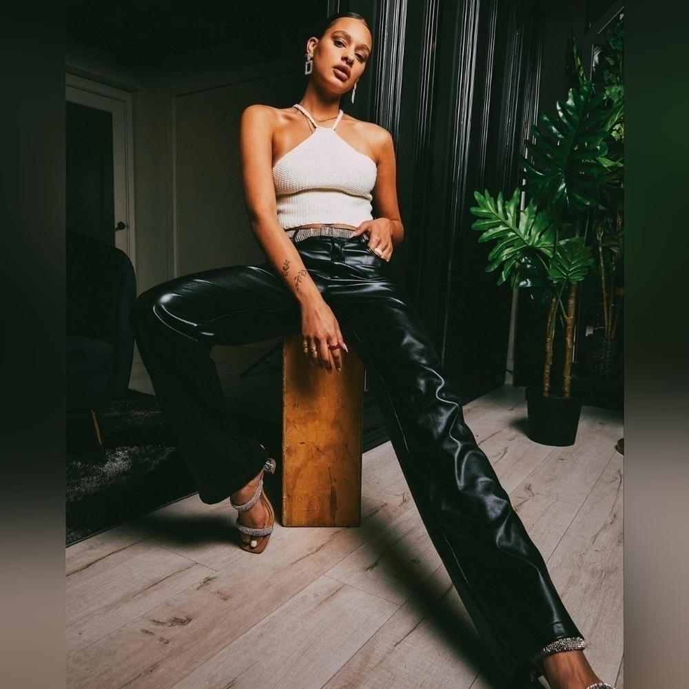 Finesse Faux Leather Pants - Picture 4 of 14